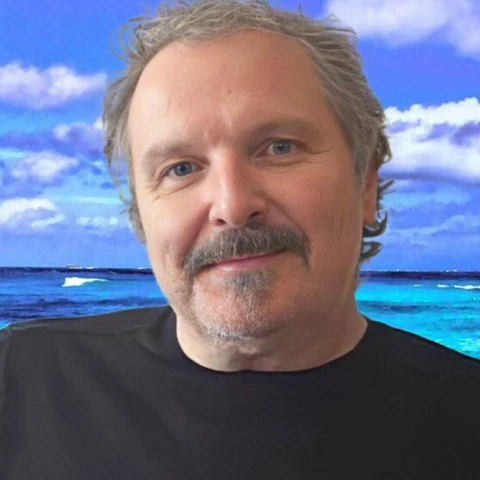 Psikiyatrist Dr.Levent Tukuş